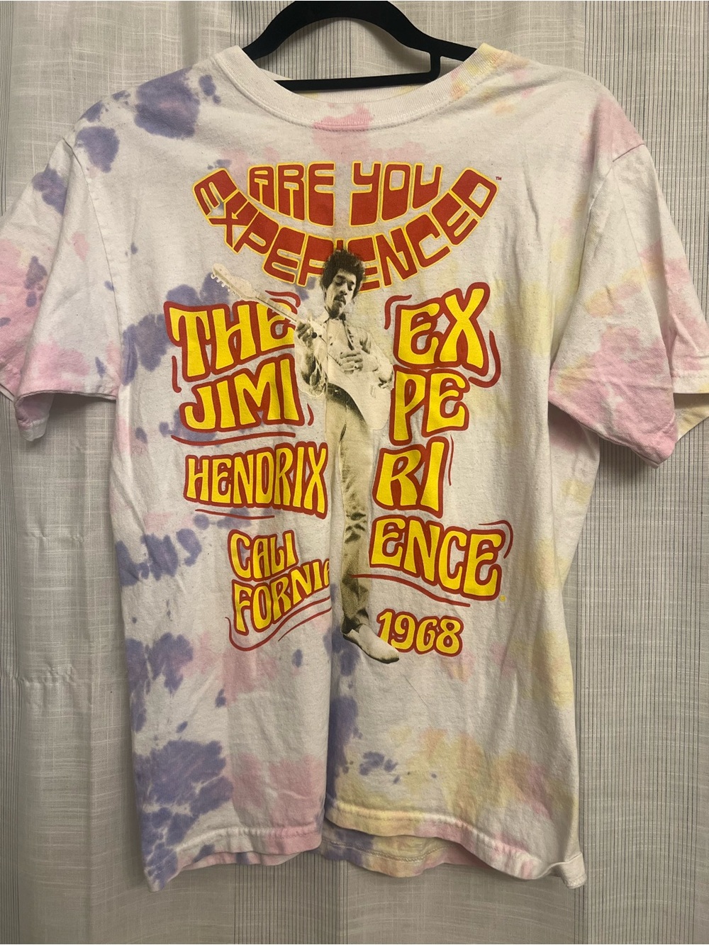 Super cool Jimi Hendrix T-shirt! Love the tye dye detailing, could be unisex